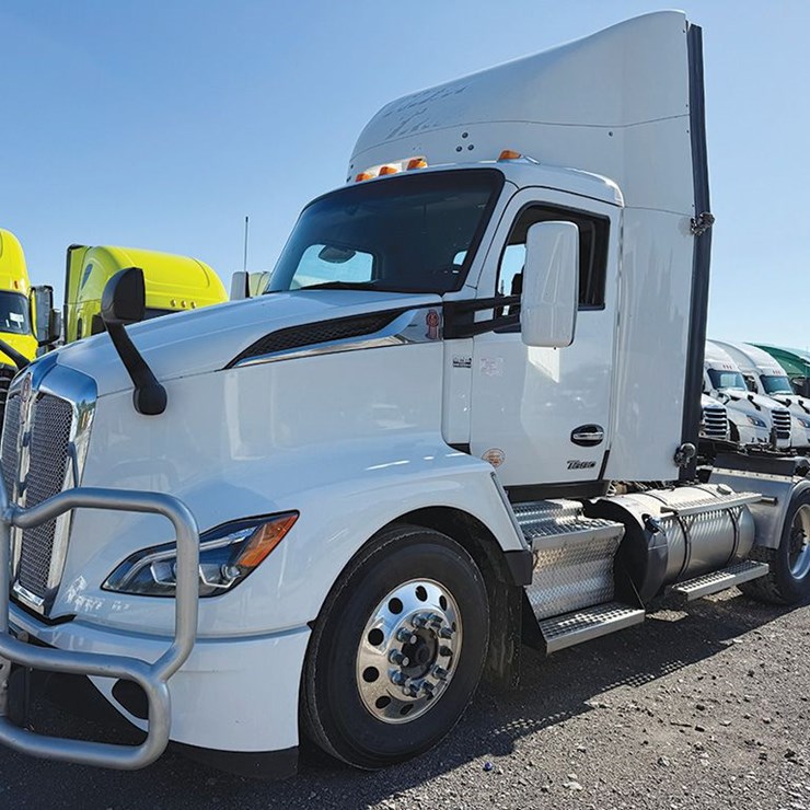 2024 KENWORTH T680