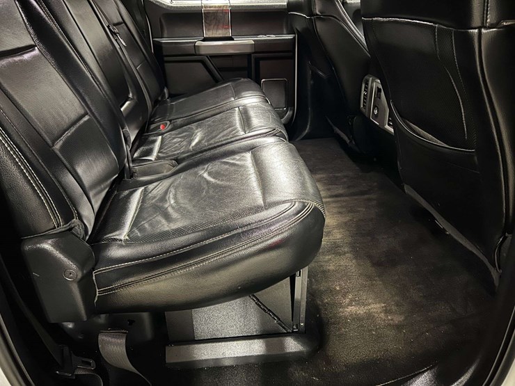 2017-ford-f250-lariat-image-32