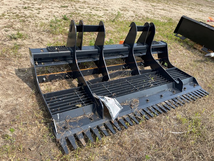 #9762-•-wolverine-universal-mount-land-leveler-attachment-image-1