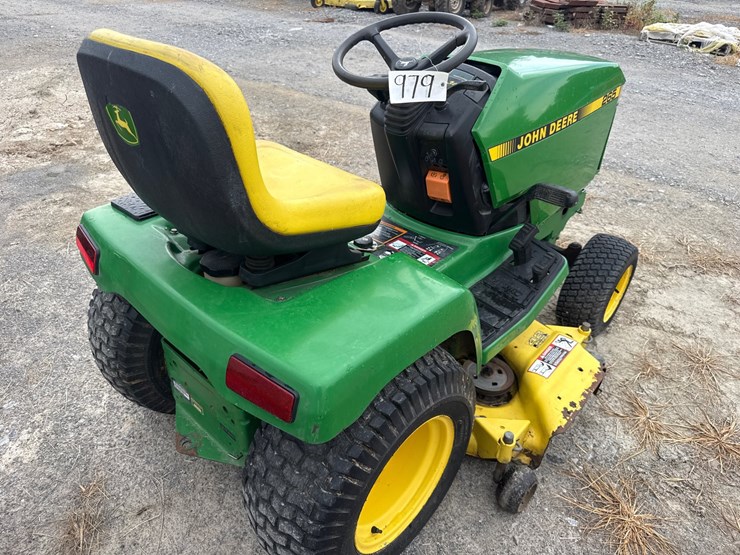 john-deere-265-image-4