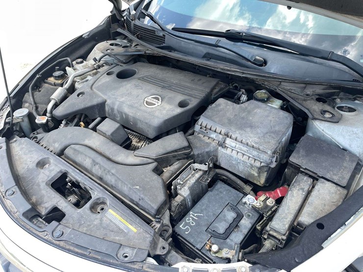 2015-nissan-altima-sv-4-door-sedan-(163,832-miles)-image-7