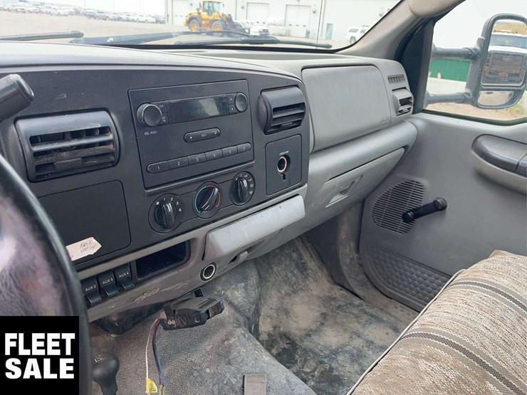 2007-ford-f350-image-16