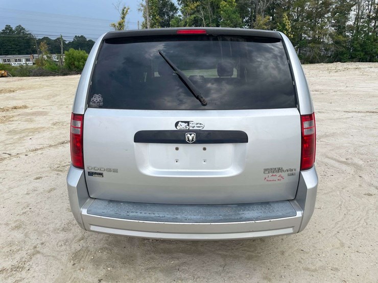 2009-dodge-caravan-image-6