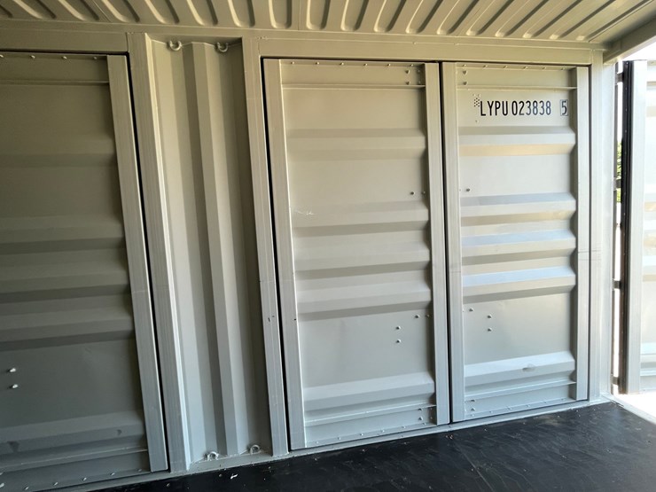 #402-•-40'-high-cube-multi-door-shipping-container-image-16