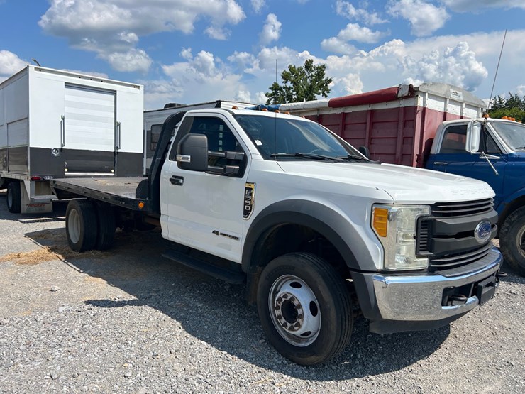 2017-ford-f550-image-2