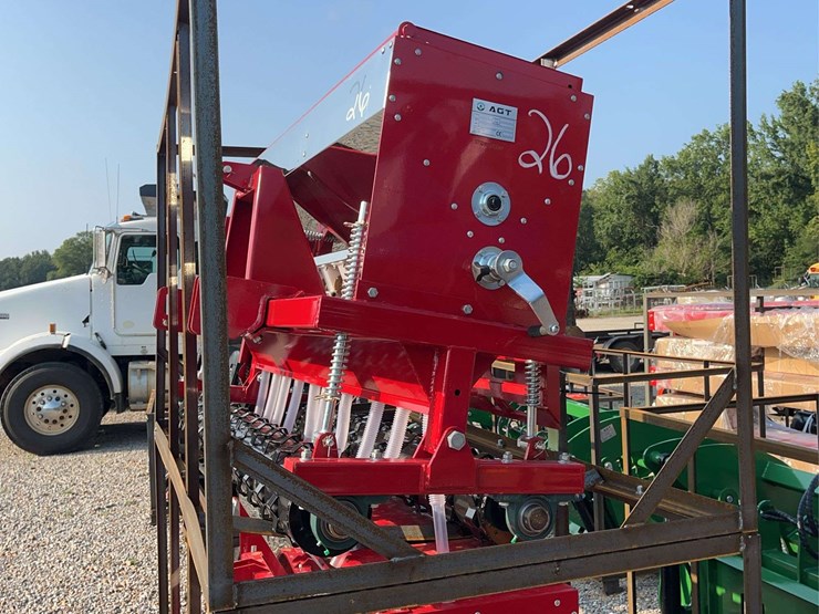 agt-skid-steer/3pt-hitch-seeder,-10'-image-4