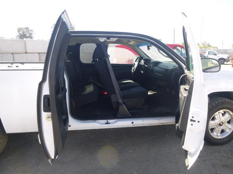 2012-chevrolet-1500-image-15