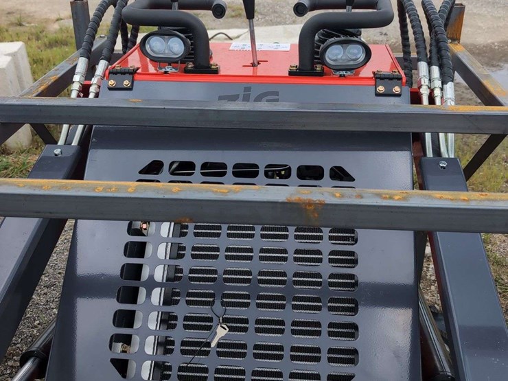 zjg-mini-skid-steer-loader-zj-380-(red)---15hp-image-5