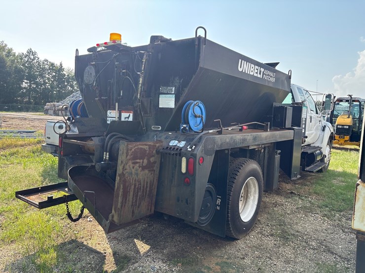 2004-ford-f750-image-6
