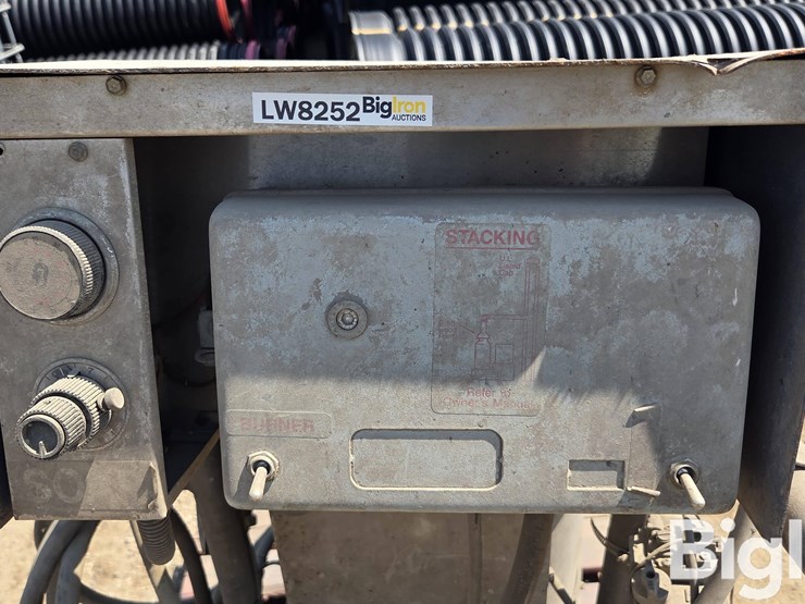 american-made-cleaners-hot-water-pressure-washer-image-9