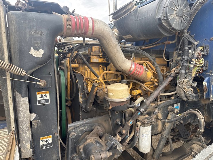 2006-peterbilt-385-image-15