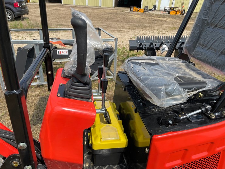 #9725-•-alistair-mini-excavator-me15-image-6