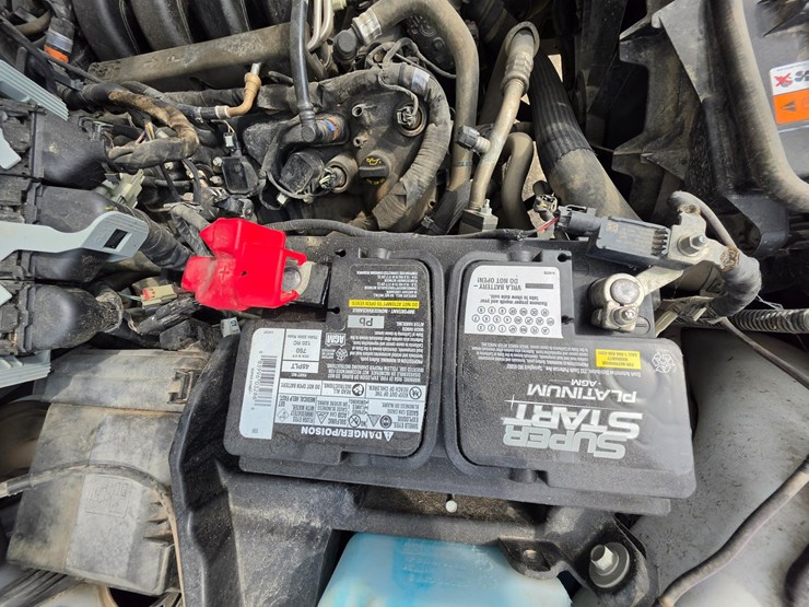 2020-ford-f150-image-25