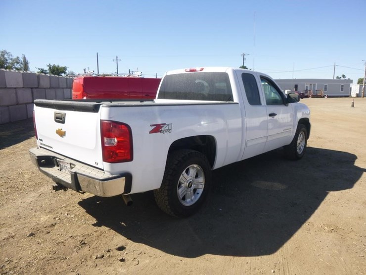 2012-chevrolet-1500-image-4