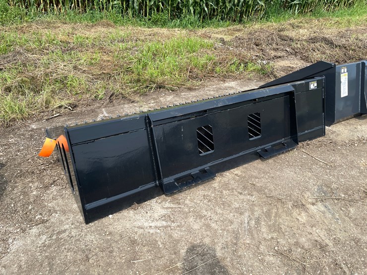 #9812-•-wolverine-78"-rock-bucket-attachment-image-6
