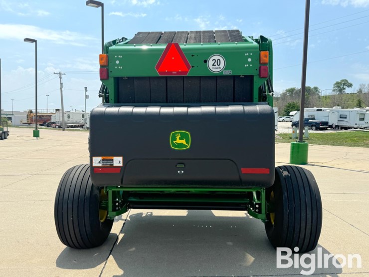 2024-john-deere-561m-image-6