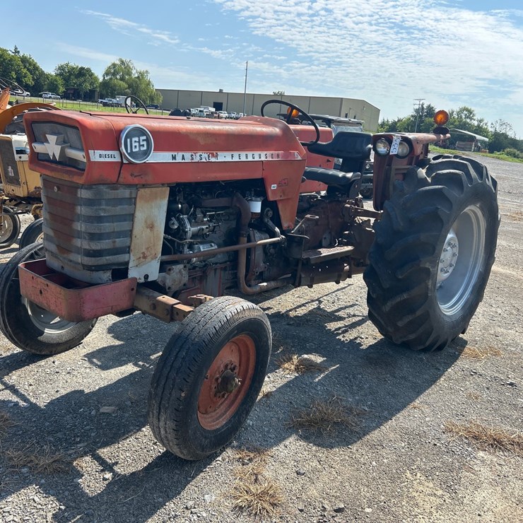 MASSEY-FERGUSON 165