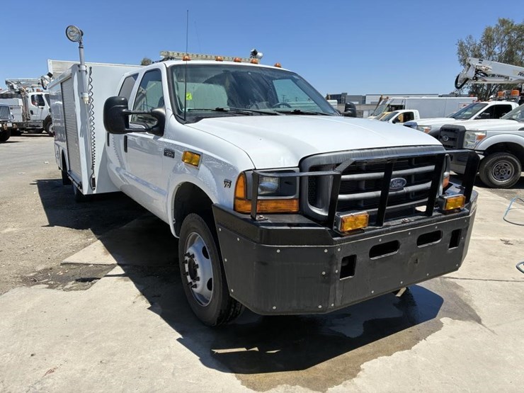 2001-ford-f550-image-2