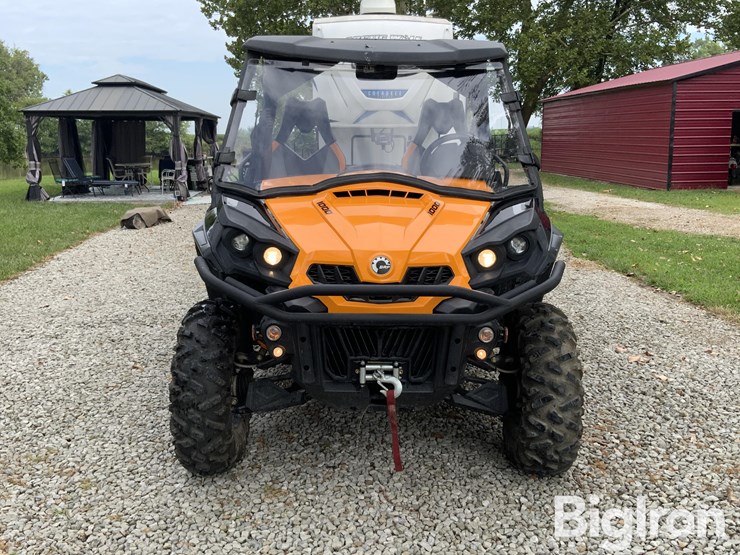 2015-can-am-commander-xtp-1000-utv-image-2