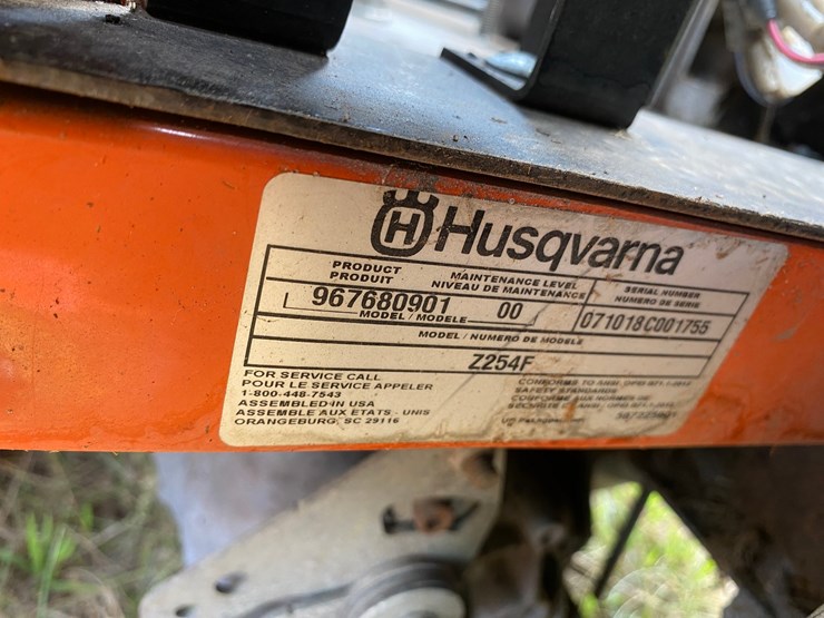 #7956-•-husqvarna-z254f-zero-turn-lawn-mower-image-22