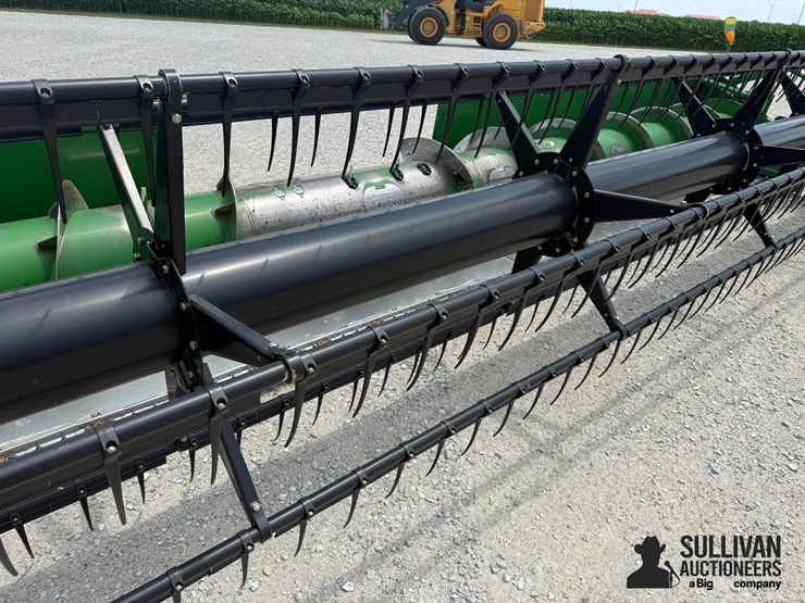 2014-john-deere-630f-image-16