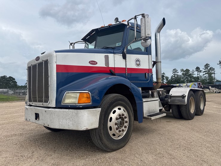 2006-peterbilt-385-image-1
