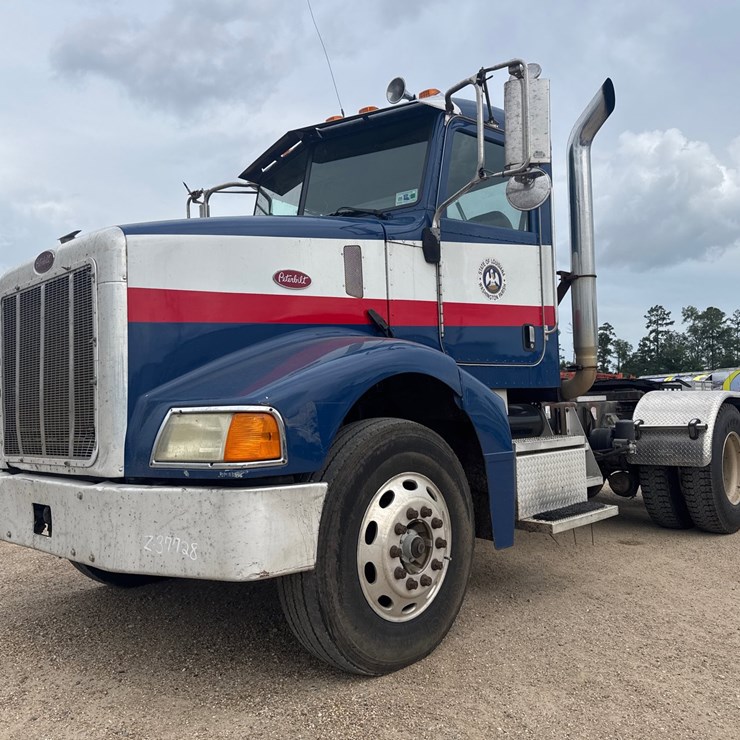 2006 PETERBILT 385