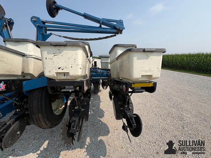 kinze-3200-image-15
