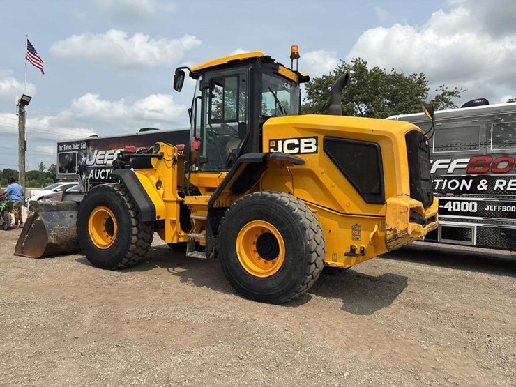 jcb-427-image-2