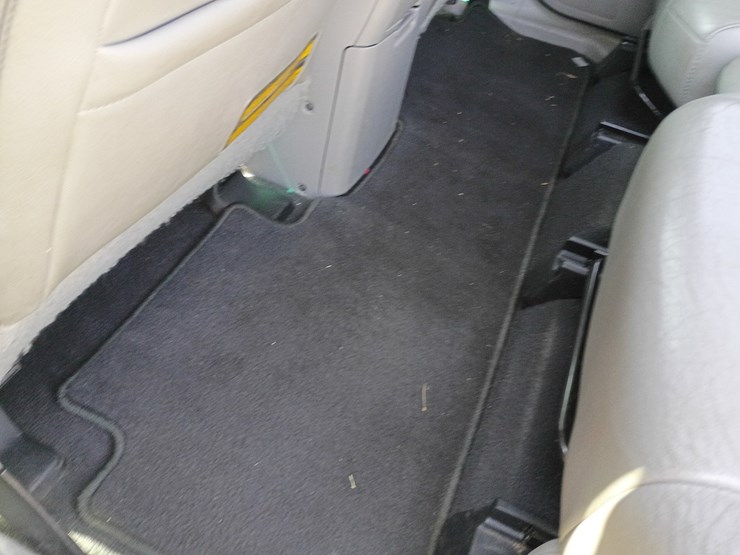 2012-toyota-highlander-image-56