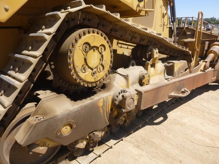 2012-caterpillar-d8t-image-29