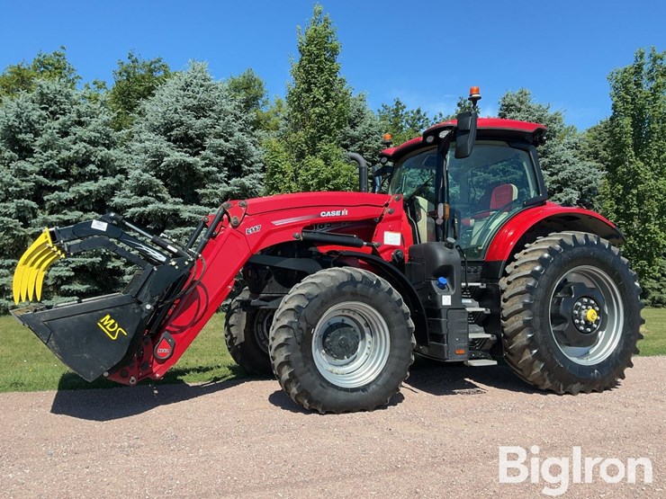 2025-case-ih-puma-185-mfwd-tractor-w/grapple-loader-image-1