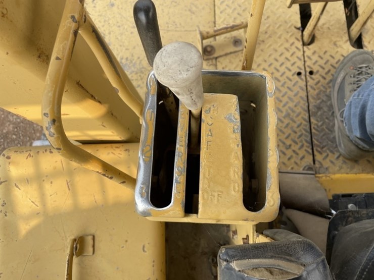 1972-caterpillar-d7f-image-25