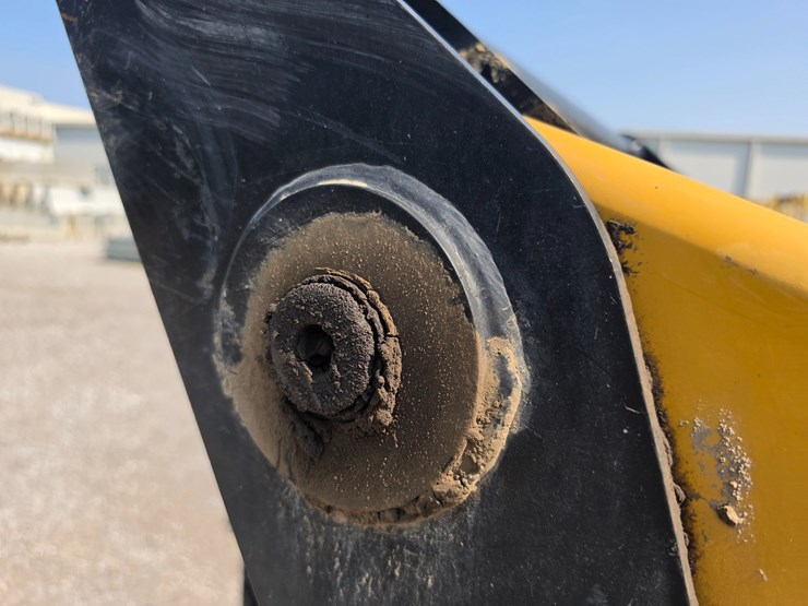 2016-caterpillar-289d-image-71
