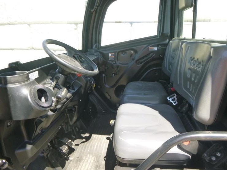 2023-kubota-rtv-x1100c-image-8