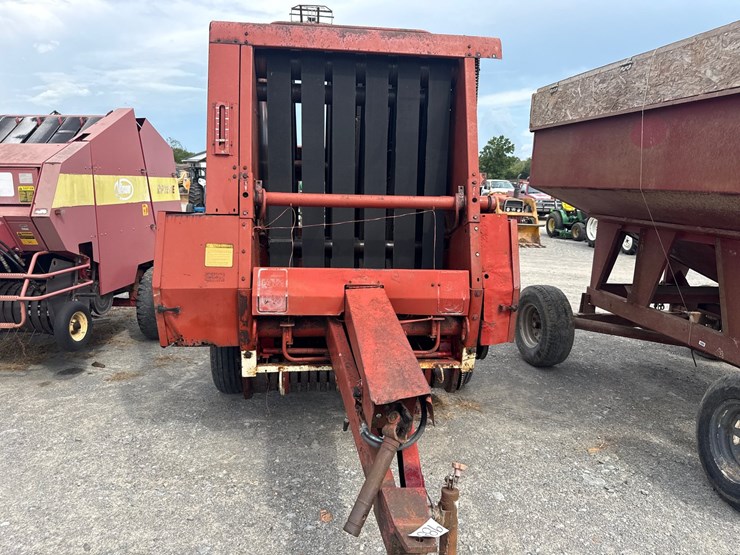 hesston-5540-image-2