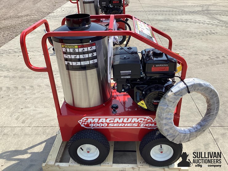 2026-magnum-4000-series-hot-water-pressure-washer-image-4
