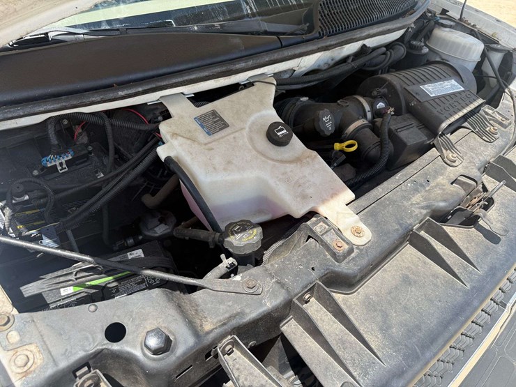 2007-chevrolet-express-"chateau"-(72,384-miles)-image-45