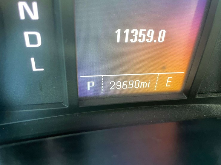 2018-chevrolet-silverado-1500-image-26