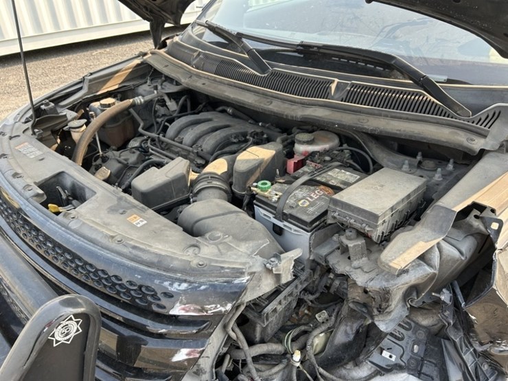2014-ford-explorer-image-33