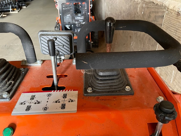 #9727-•-future-mini-skid-steer-loader-image-9