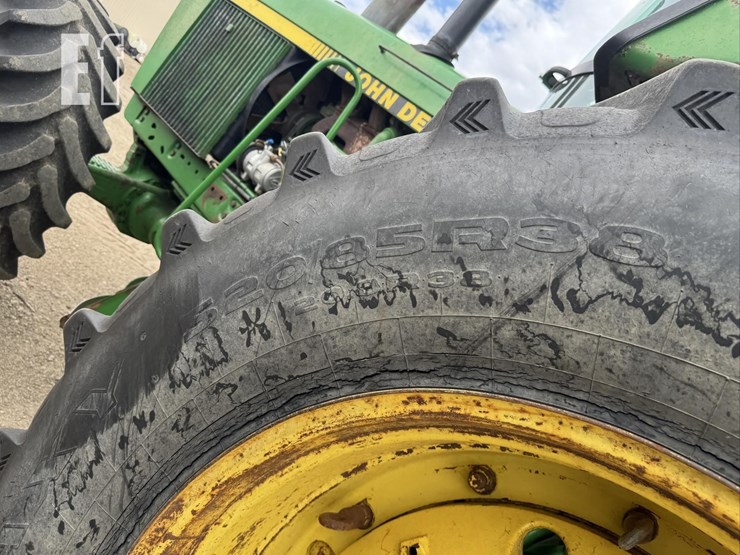 1990-john-deere-4455-image-19
