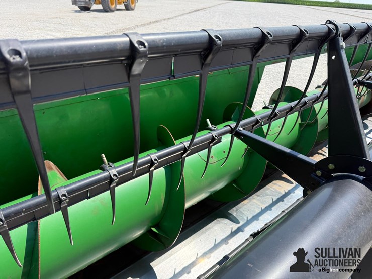 2012-john-deere-625f-image-14