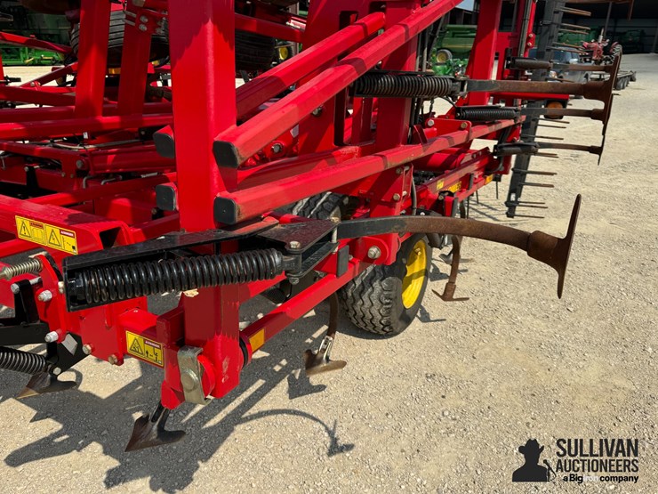 2018-sunflower-5056-60'-field-cultivator-image-13