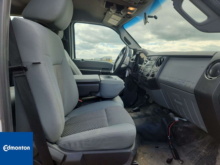 2011-ford-f350-image-19