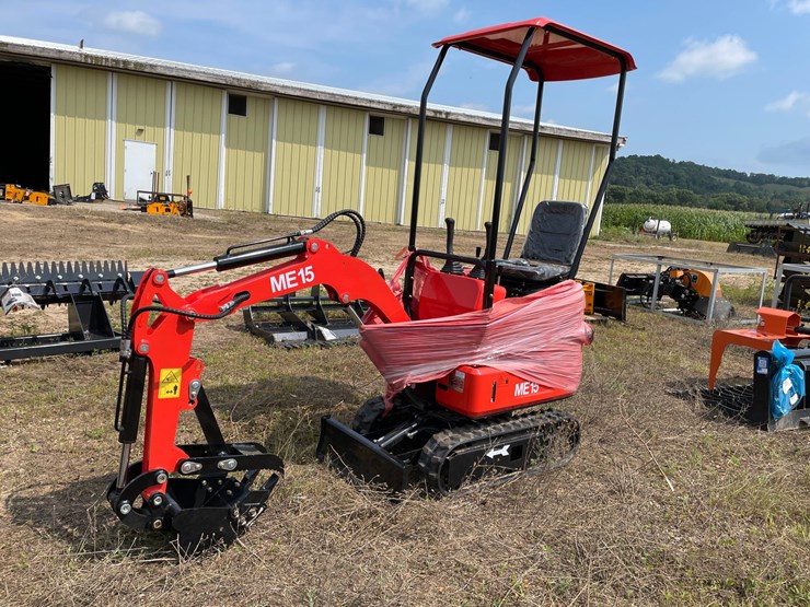#9726-•-alistair-mini-excavator-me15-image-1
