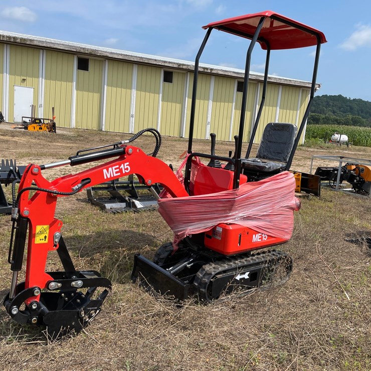 #9726 • Alistair Mini Excavator ME15