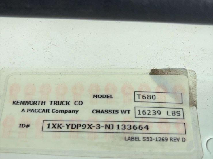 2022-kenworth-t680-image-7