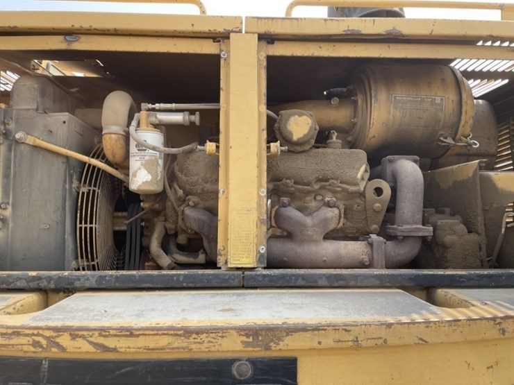 caterpillar-225-image-17
