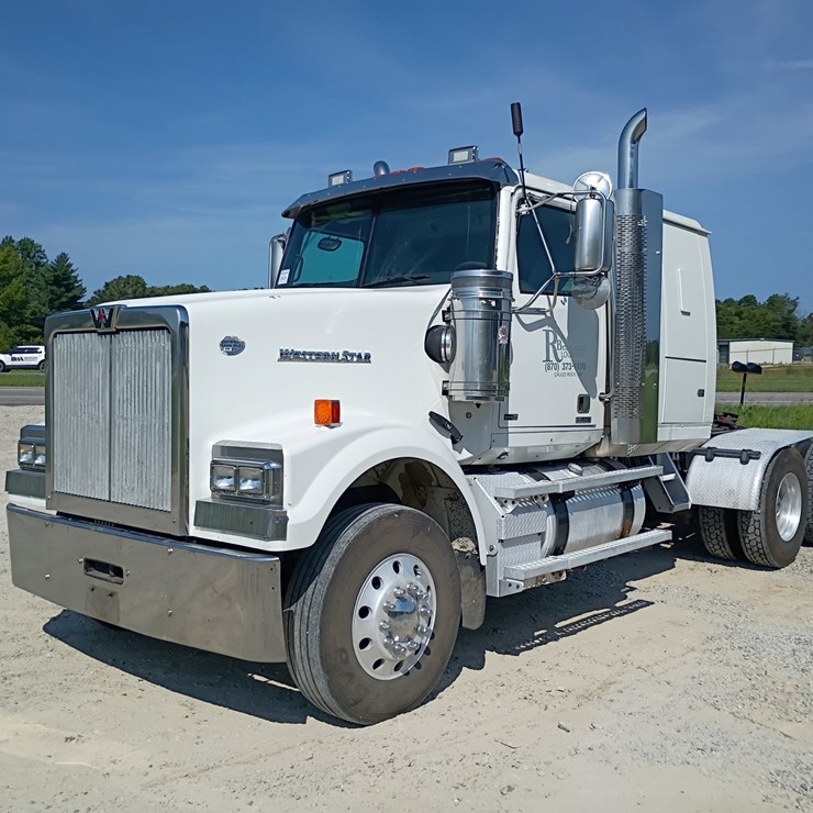 2014 WESTERN STAR 4900